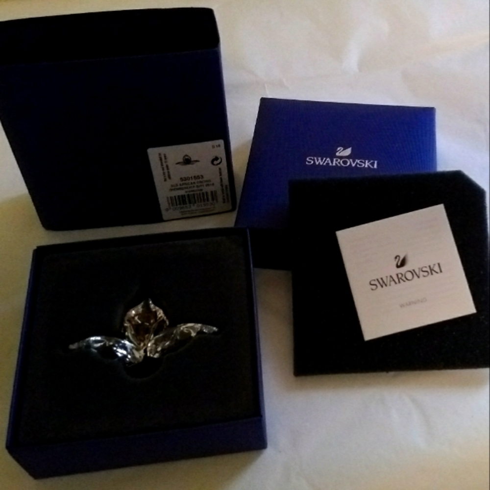 Swarovski African Orchid SCS annual edition 2108